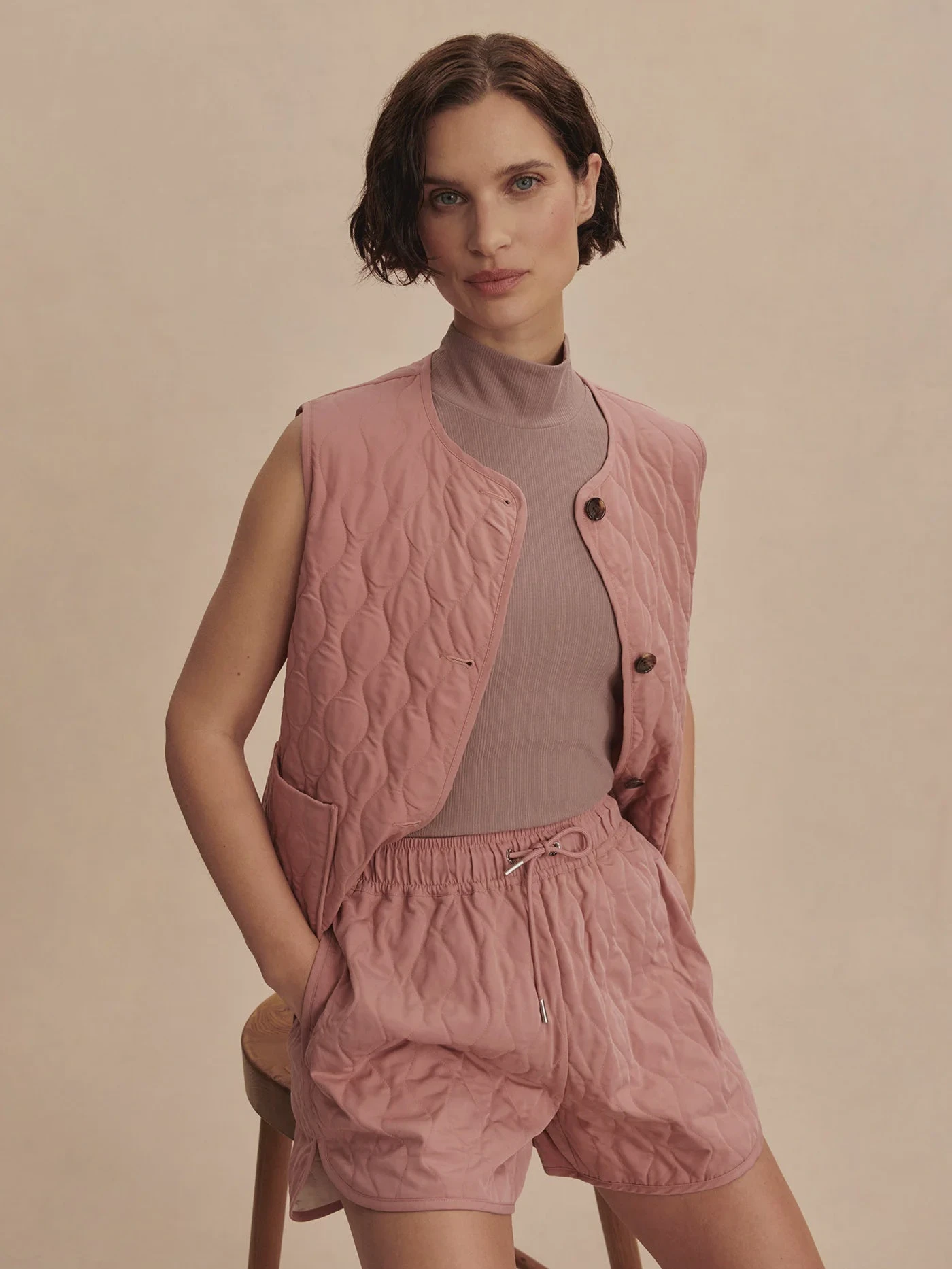Varley Karla Quilted Gilet - Ash Rose 3 Varley Karla Quilted Gilet - Ash Rose