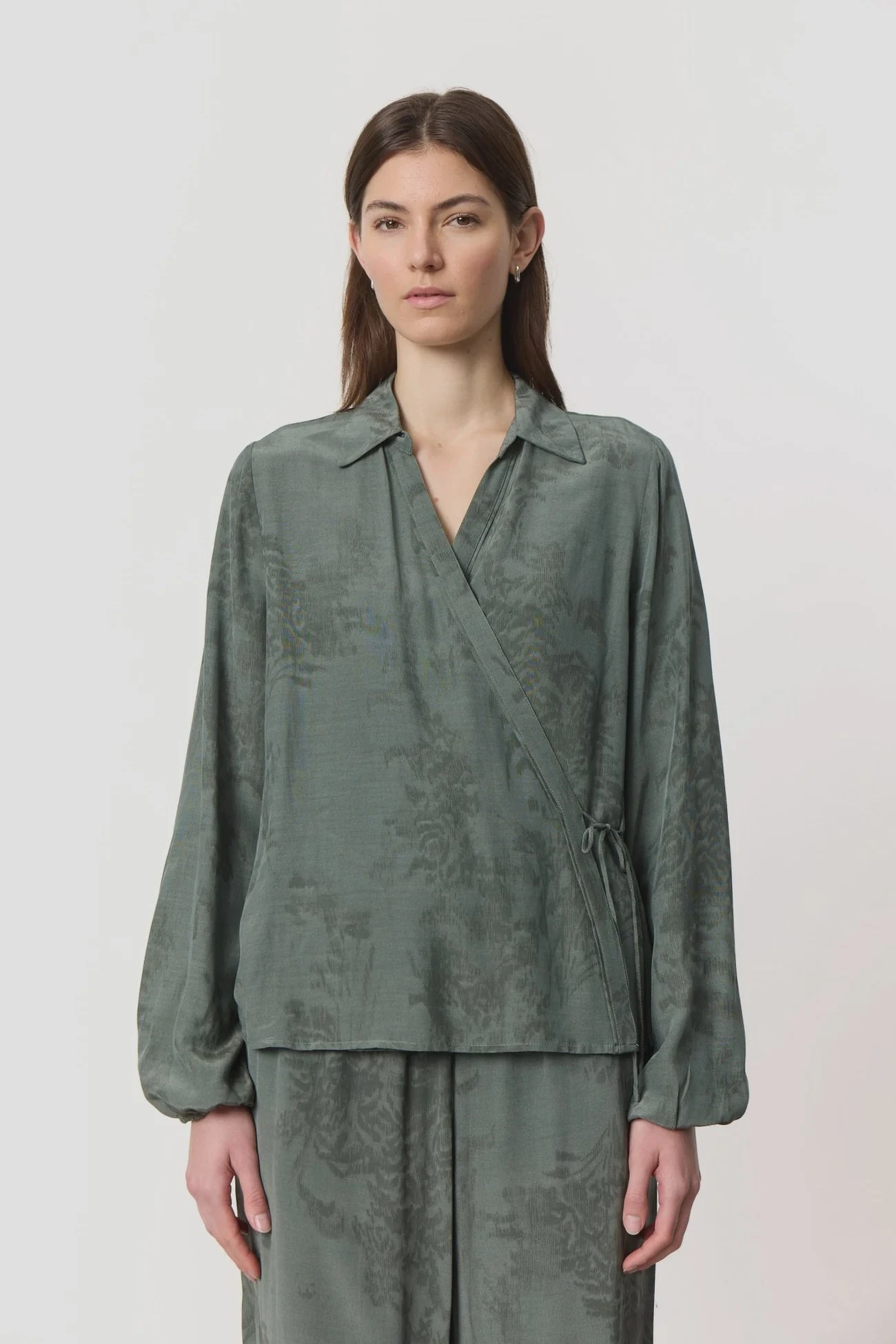 Levete Room Felucca 3 Blouse - Dark Green 3 Levete Room Felucca 3 Blouse - Dark Green