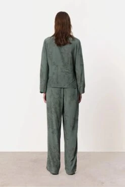 Levete Room Felucca 3 Blouse - Dark Green 11 Levete Room Felucca 3 Blouse - Dark Green -Lulu&M 100935 l930c m 04 jpg