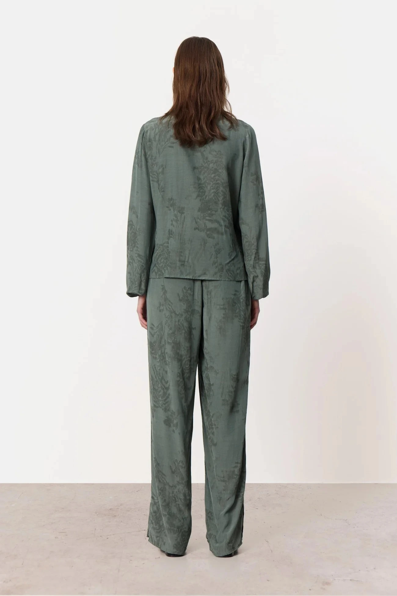 Levete Room Felucca 3 Blouse - Dark Green 6 Levete Room Felucca 3 Blouse - Dark Green - Image 4