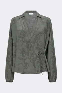 Levete Room Felucca 3 Blouse - Dark Green 12 Levete Room Felucca 3 Blouse - Dark Green -Lulu&M 100935 l930c p 01 jpg