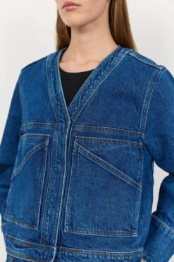 Levete Room Kosa 7 Denim Jacket - Dark Blue 9 Levete Room Kosa 7 Denim Jacket - Dark Blue -Lulu&M 101102 L625 101103 L625 126858AA jpg