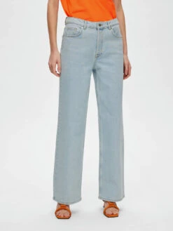 Alternative view of Selected Femme Alice High Waisted Wide Fit Jeans - Light Blue