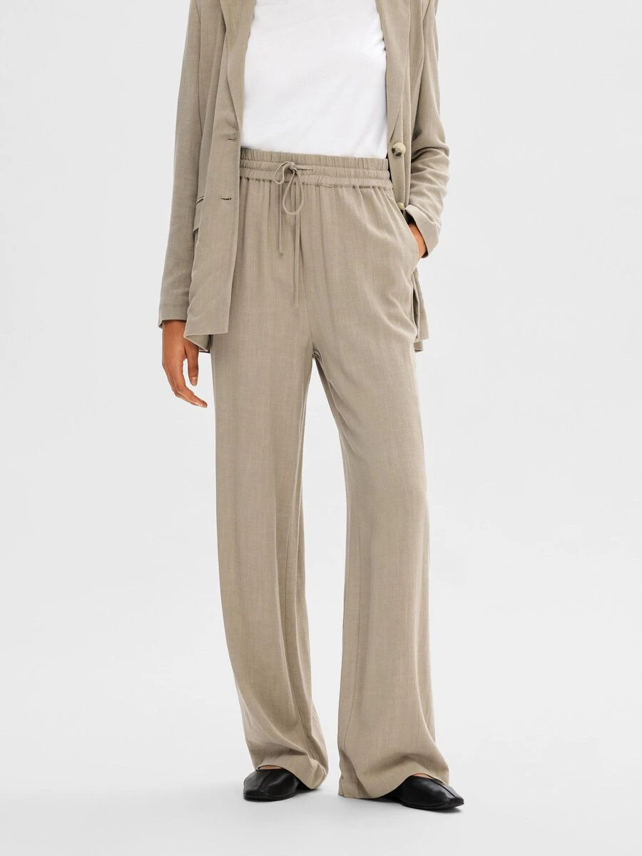 Selected Femme Viva-Gulia Linen Trousers - Greige 5 Selected Femme Viva-Gulia Linen Trousers - Greige - Image 3