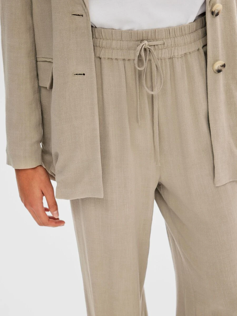 Selected Femme Viva-Gulia Linen Trousers - Greige 7 Selected Femme Viva-Gulia Linen Trousers - Greige - Image 5