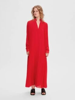Alternative view of Selected Femme Darcie Pleated Maxi Dress - Ski Patrol Red