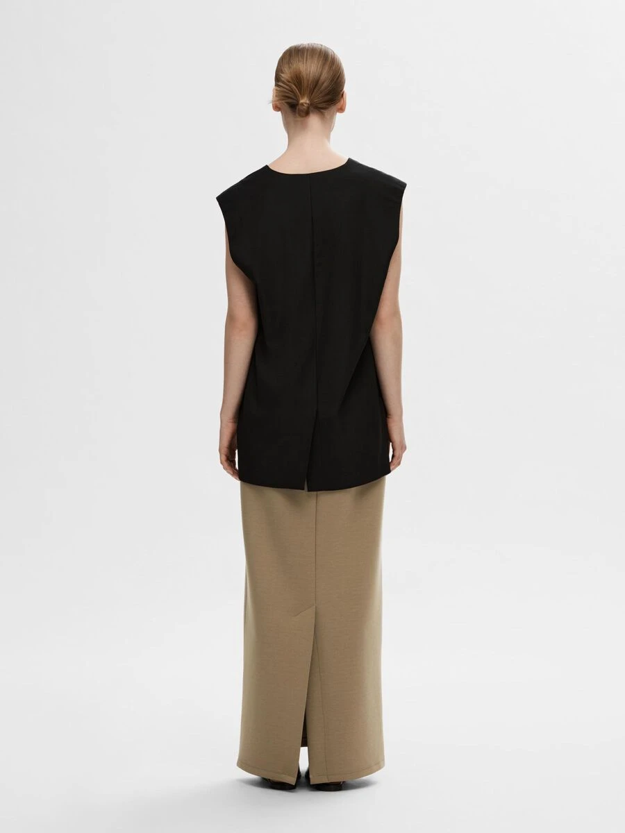 Selected Femme Mika Oversized Waistcoat - Black 4 Selected Femme Mika Oversized Waistcoat - Black - Image 2