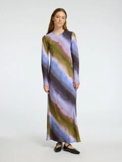 Selected Femme Gafrid Printed Maxi Dress - Cornflower Blue 13 Selected Femme Gafrid Printed Maxi Dress - Cornflower Blue -Lulu&M 16096933 CornflowerBlue 1166287 008