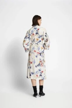 Alternative view of Munthe Freileif Wrap Dress - Kit
