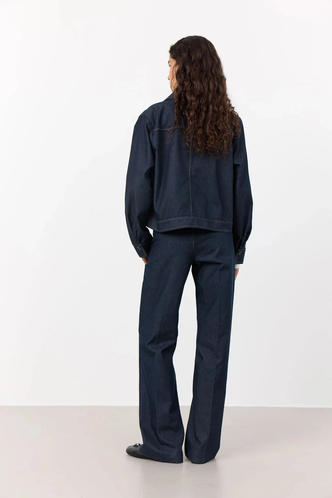 Levete Room Inez 2 Jacket - Dark Denim 6 Levete Room Inez 2 Jacket - Dark Denim - Image 4