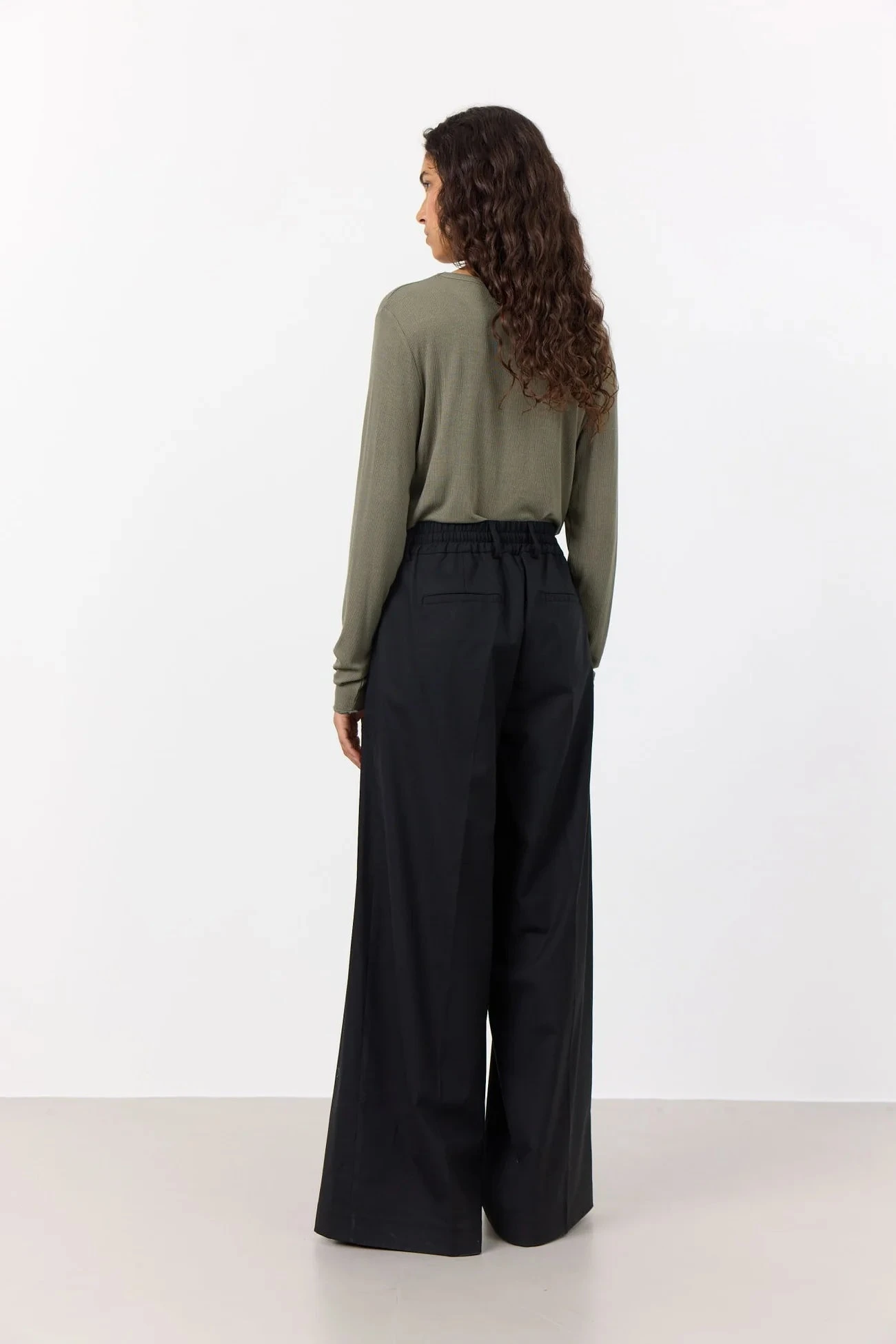 Levete Room Irmelin 1 Trousers - Black 5 Levete Room Irmelin 1 Trousers - Black - Image 3
