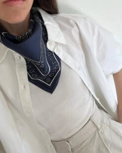Alternative view of Lescarf Paisley Scarf - Navy