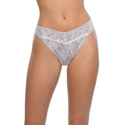 Hanky Panky Signature Lace Original Thong - White