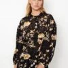 Second Female Betula Blouse - Black 1 Second Female Betula Blouse - Black -Lulu&M 55562 8001 11 1024x bc2fb904 eb9e 42d7 8408 1ce892520325