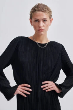 Second Female Tracy Dress - Black 9 Second Female Tracy Dress - Black -Lulu&M 57960 8001 12 800x jpg
