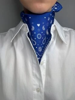 Alternative view of Lescarf Paisley Scarf - Klein Blue