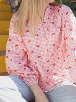 Black Colour Witty Shirt - Pink