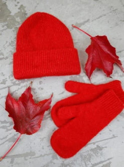 Alternative view of Black Colour Ginger Rib Hat - Red