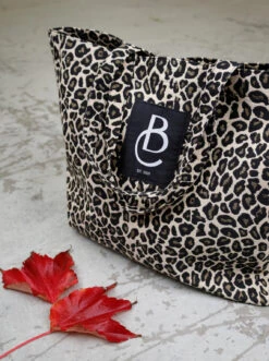 Alternative view of Black Colour Nyla Shopper Bag - Leo