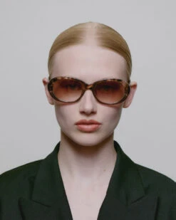 A.Kjaerbede Anma Sunglasses - Coquina/Grey Transparent