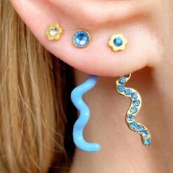 LULU Copenhagen BLOMST Earring - Gold White -Lulu&M BLOMST 1 PCS Ear stud 1 pcs LULU1080 White 1 800x 1c46bb58 9271 4d68 90dd e965efcd13b6