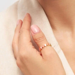 Alternative view of LULU Copenhagen Confetti Ring - Gold Plated/Pink