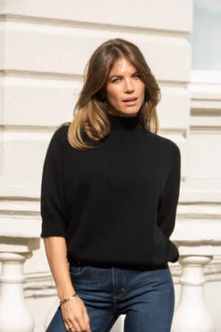 Alternative view of Libby Loves Carrie Top - Black
