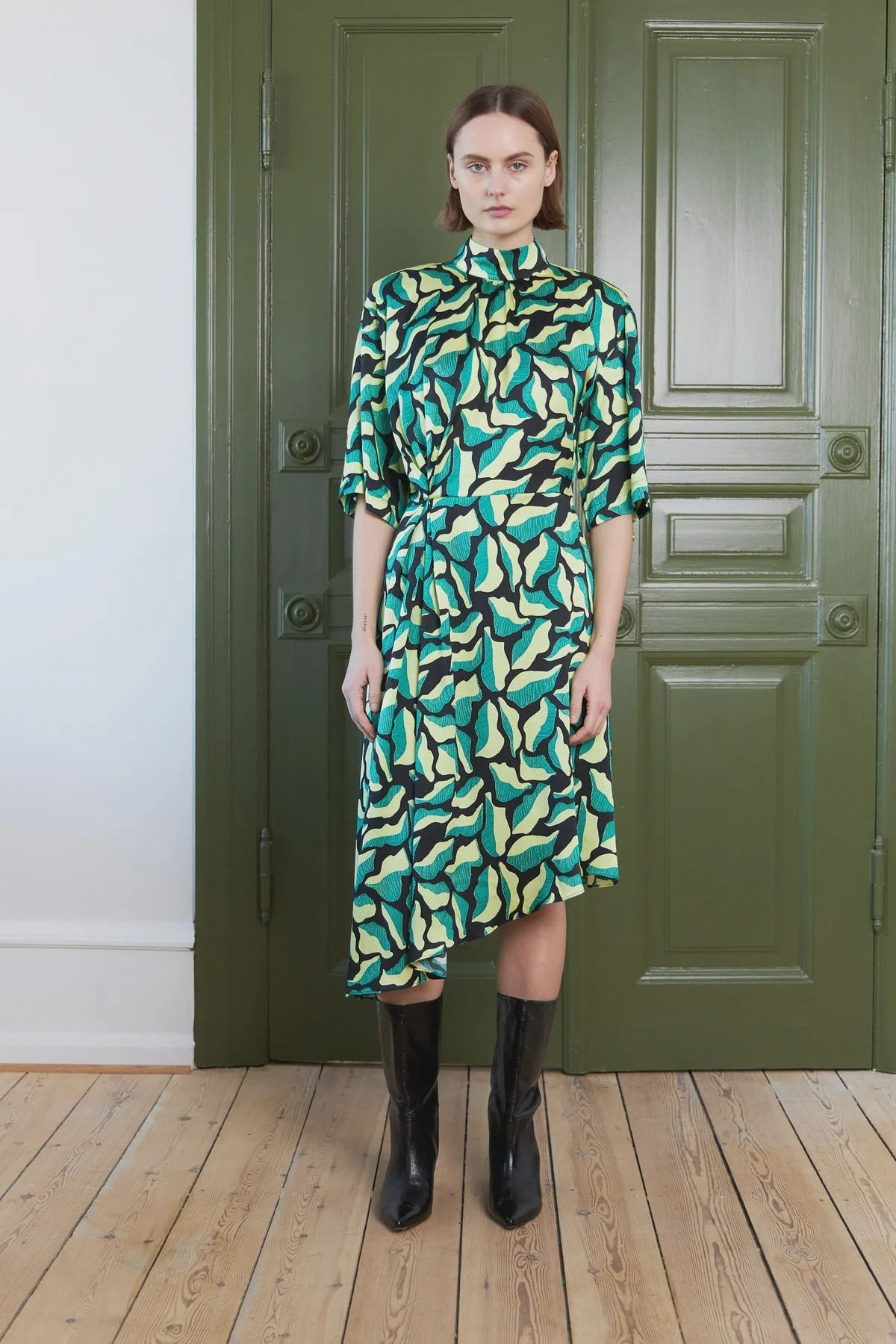 Stella Nova Hammered Midi Silk Dress With Print - Flower Mix 3 Stella Nova Hammered Midi Silk Dress With Print - Flower Mix
