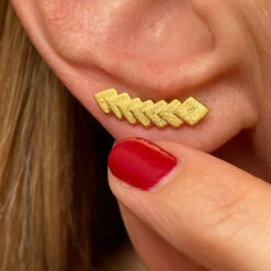 Alternative view of LULU Copenhagen Domino Earring - Gold
