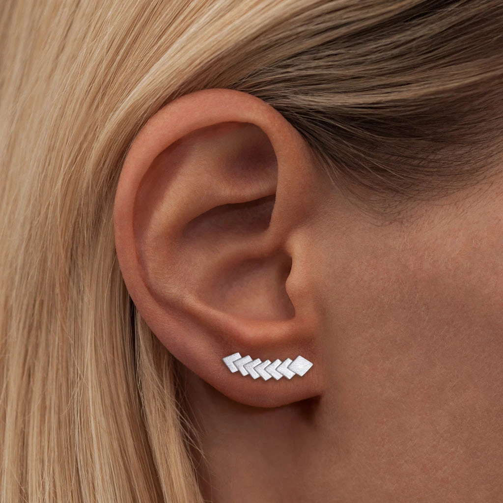 LULU Copenhagen Domino Earring - Silver 7 LULU Copenhagen Domino Earring - Silver - Image 5
