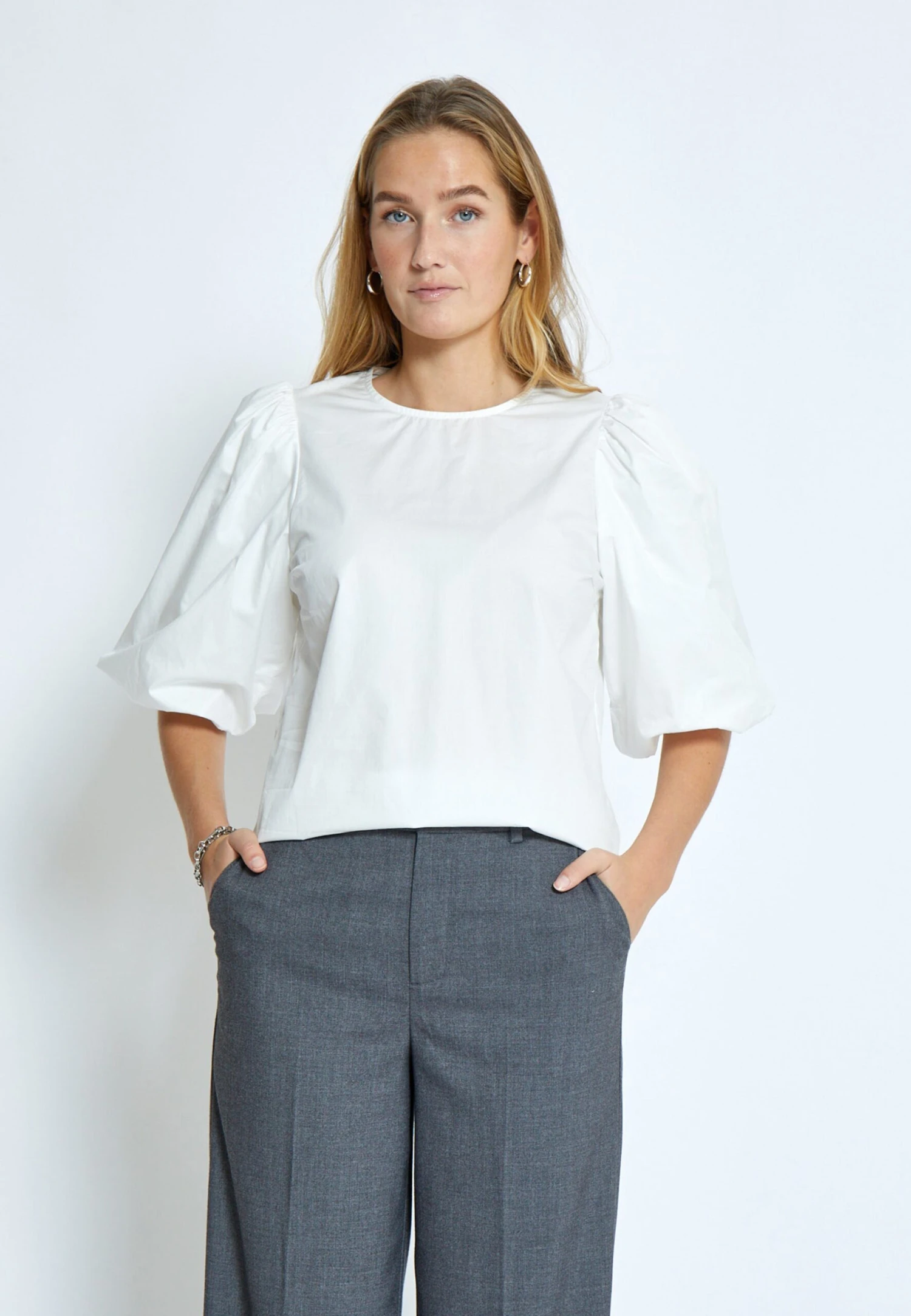 Minus Joa Short Sleeve Blouse - Cloud Dancer 3 Minus Joa Short Sleeve Blouse - Cloud Dancer