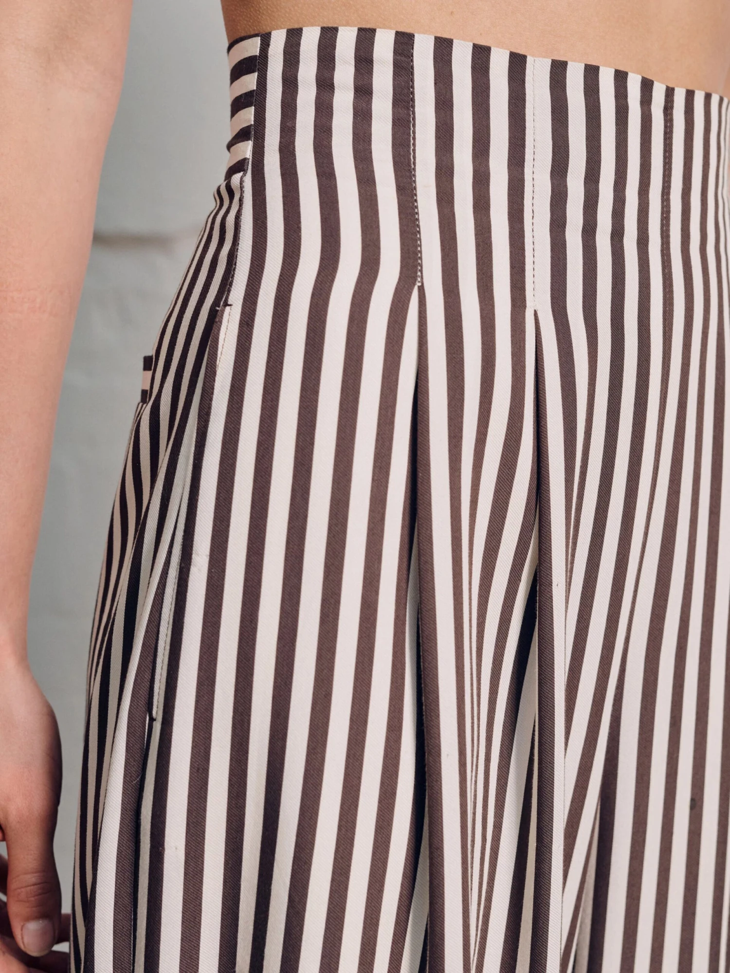 Vivere Nellie High Waisted Palazzo Trouser - Brown/Cream Stripe 5 Vivere Nellie High Waisted Palazzo Trouser - Brown/Cream Stripe - Image 3