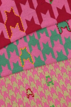 Alternative view of Ombre AZTEC Scarf - Pink
