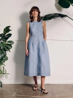 Alternative view of Vivere Pippa Occasion Bow Back Dress - Light Blue