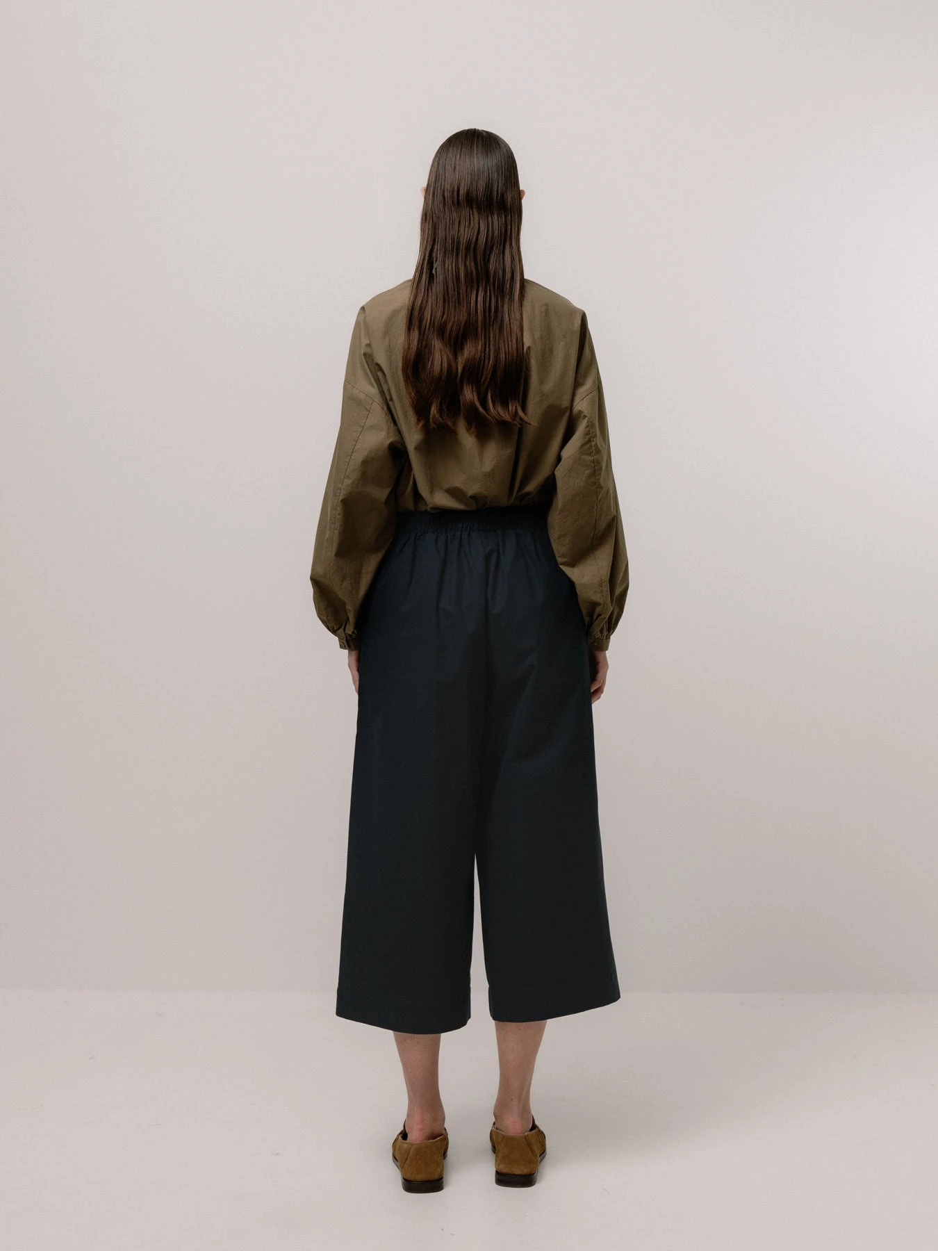 Emin + Paul Cropped Elastic Waist Culottes - Navy 6 Emin + Paul Cropped Elastic Waist Culottes - Navy - Image 4
