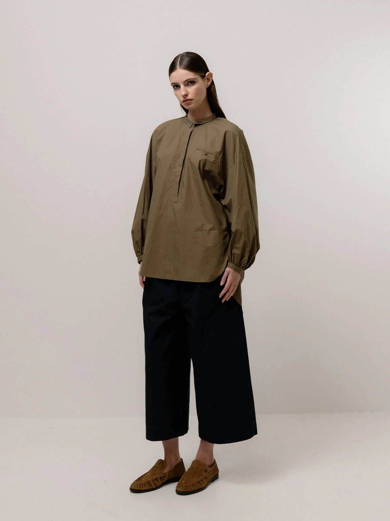 Emin + Paul Cropped Elastic Waist Culottes - Navy 4 Emin + Paul Cropped Elastic Waist Culottes - Navy - Image 2