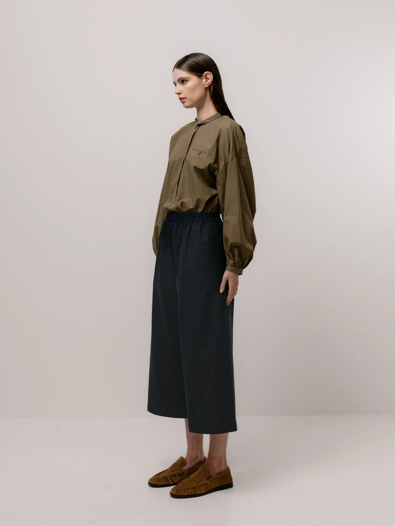 Emin + Paul Cropped Elastic Waist Culottes - Navy 5 Emin + Paul Cropped Elastic Waist Culottes - Navy - Image 3