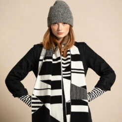 Green Thomas Semaphore Blanket Scarf - Black White 13 Green Thomas Semaphore Blanket Scarf - Black White -Lulu&M SEMAPHOREBLANKETSCARFBLACKWHITEgreenthomas 175 6 jpg