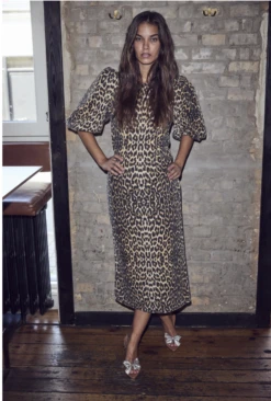 Alternative view of Co'couture Leo Puff Dress - Khaki