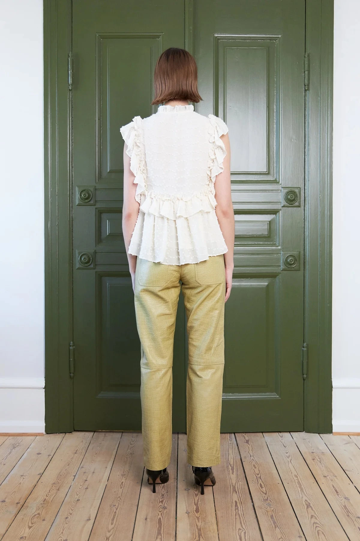 Stella Nova SLeeveless Blouse With Flounce - Vanilla 5 Stella Nova SLeeveless Blouse With Flounce - Vanilla - Image 3