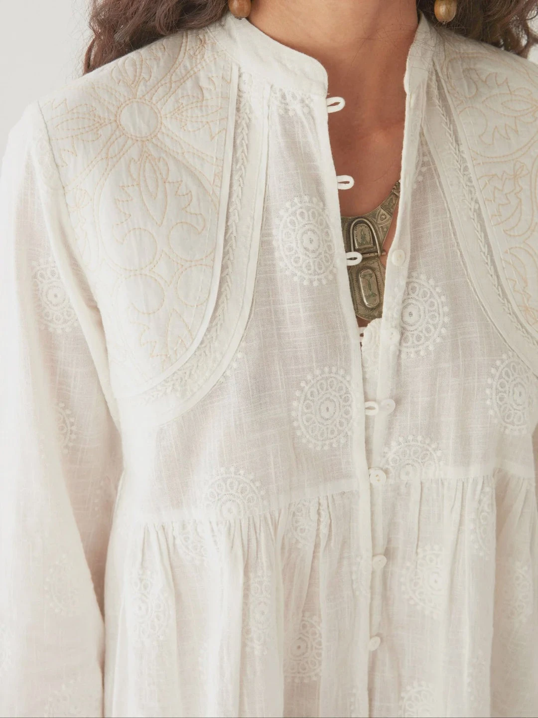 Maison Hotel Ariana Blouse - Mosaique Ivory 3 Maison Hotel Ariana Blouse - Mosaique Ivory