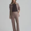 Varley The Wide Leg Pant 30 - Portabella 2 Varley The Wide Leg Pant 30 - Portabella -Lulu&M bb9bcfe2f397b54a82772dc3edc0bc6f28fcc6f1 VAR02105 THE WIDE LEG PANT 30 PORTABELLA 010 jpg