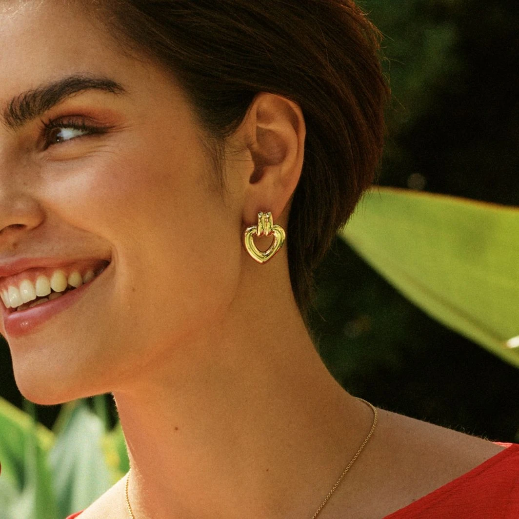 Edblad Beverly Studs M - Gold 4 Edblad Beverly Studs M - Gold - Image 2