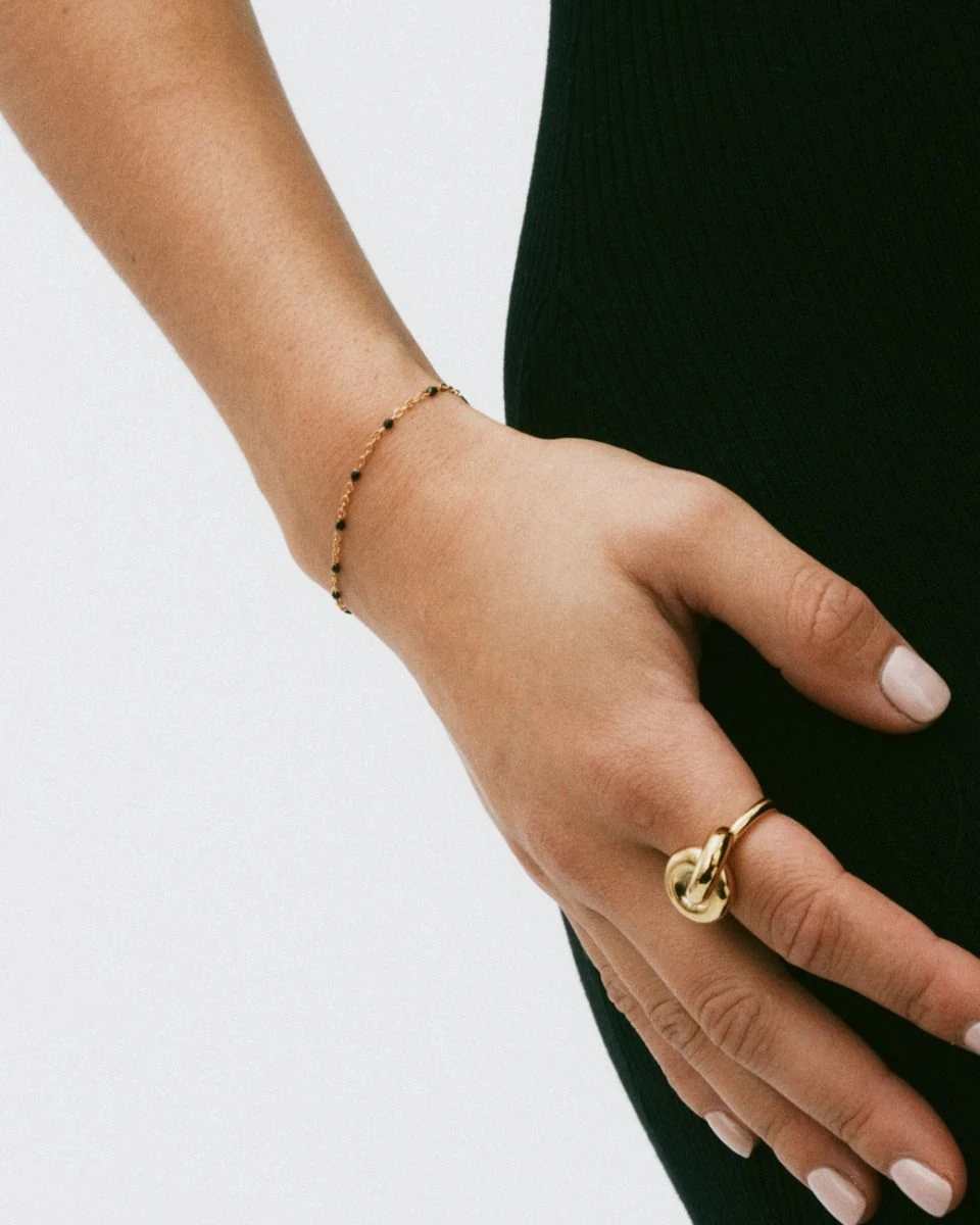 Edblad Perlina Chain Bracelet - Black/Gold 4 Edblad Perlina Chain Bracelet - Black/Gold - Image 2