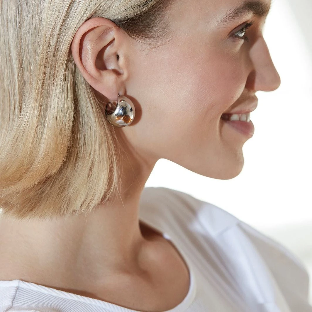 Edblad Bold Creoles Large Earrings - Steel 3 Edblad Bold Creoles Large Earrings - Steel