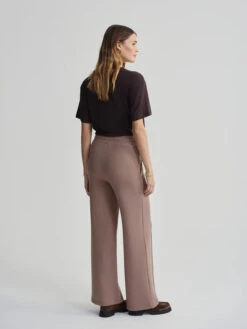 Alternative view of Varley The Wide Leg Pant 30 - Portabella
