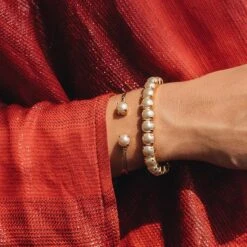 Caroline Svedbom Gia Stud Bracelet - Pearl 7 Caroline Svedbom Gia Stud Bracelet - Pearl -Lulu&M pearl gia stud 8a84732b e88f 4607 be7f 0dd308303c66