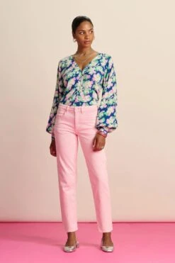 Pom Amsterdam Elli Straight Jeans - Blooming Pink -Lulu&M pom amsterdam jeans pink 34 jeans elli straight blooming pink 53954925035864 jpg