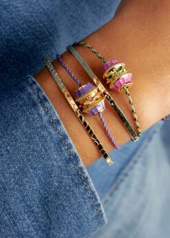 Mya Bay Woven Beaded Bracelet - Fuchsia 6 Mya Bay Woven Beaded Bracelet - Fuchsia -Lulu&M pub media mercator photo import BR 315 G FUCHSIATALISMAN PORTE 1 web